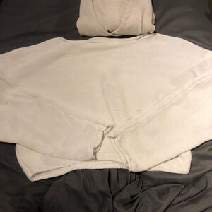 Garage  off White Knit Sweater
Cropped, long sleeves
Xs/S Good used condition